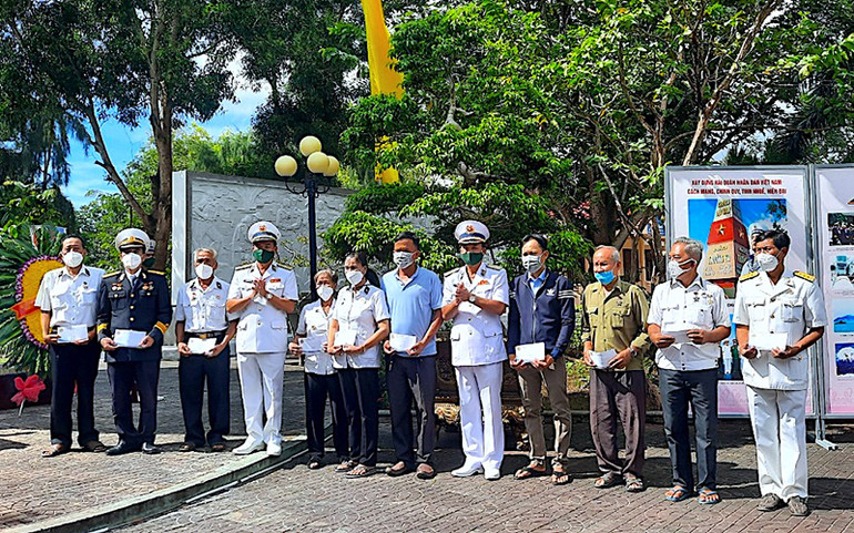 60 năm con đường huyền thoại trong lòng dân -0