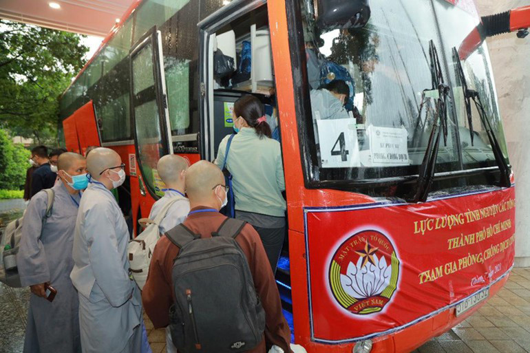 Hướng về đồng bào khó khăn trong đại dịch -0