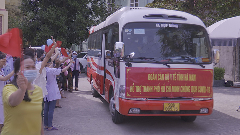 Đoàn bác sĩ, nhân viên y tế tỉnh Hà Nam xuất quân đợt hai hỗ trợ TP Hồ Chí Minh chống dịch -0