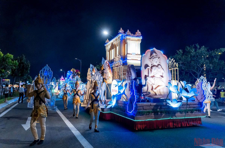 Sôi động Carnival đường phố “Take me to the Sun” tại Đà Nẵng -0