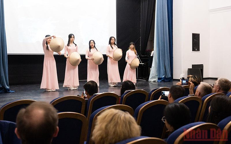 Ngày Việt Nam đầu tiên ở Đại học Ngôn ngữ Moskva -0