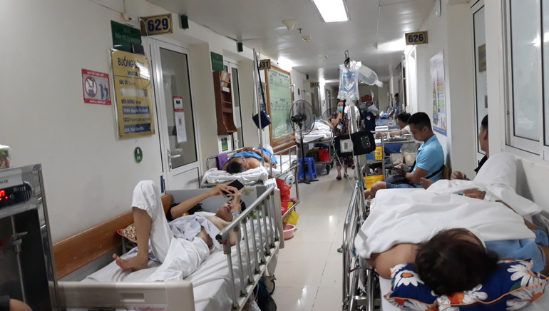Hiện nay, Bộ Y tế đang chỉ đạo Trung tâm Mua sắm tập trung thuốc Quốc gia khẩn trương triển khai công tác đấu thầu tập trung thuốc cấp quốc gia và đàm phán giá. Thiếu thuốc cục bộ: Gỡ nút thắt cho các cơ sở y tế -0