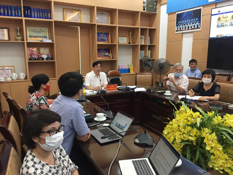 Hội chẩn bốn ca Covid-19 nặng tại BV Bệnh Nhiệt đới Trung ương -0