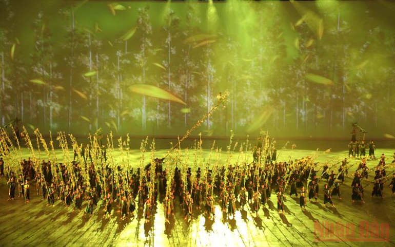 Tiết mục biểu diễn đặc sắc trong lễ khai mạc. (Ảnh: KHIẾU MINH) SEA Games 31: Vì một Đông Nam Á mạnh mẽ hơn! -0