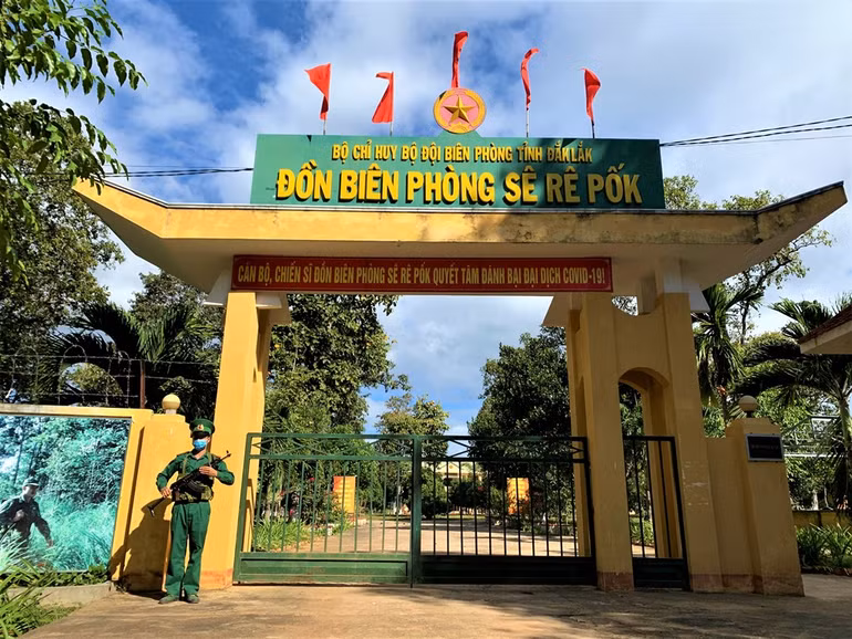 Ngày cuối năm ở Đồn Biên phòng Sê-rê-pốk -0