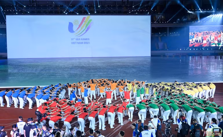 [CẬP NHẬT] Sân vận động quốc gia Mỹ Đình nhộn nhịp trước giờ khai mạc SEA Games 31 -0