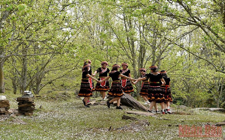 Khai mạc Tuần văn hóa du lịch vùng cao Na Hang -0