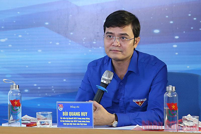 Thanh niên Việt Nam - Vững tin tiếp bước -0