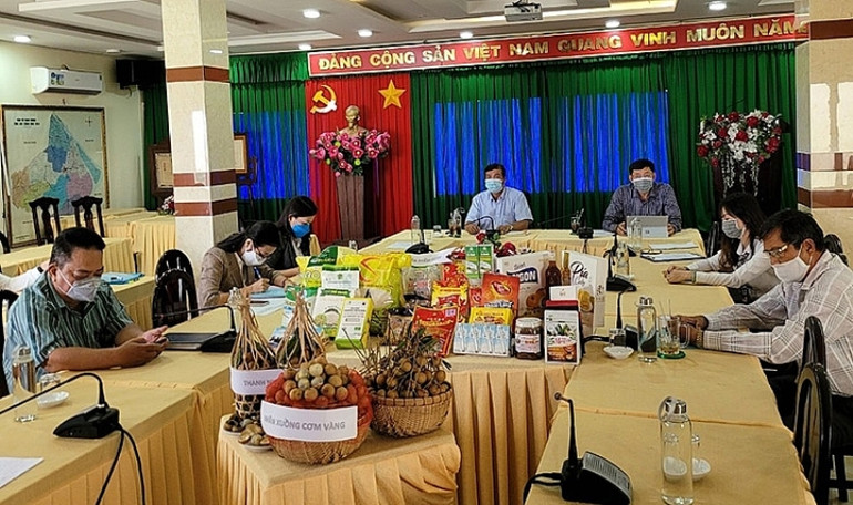 Hội nghị trực tuyến kết nối tiêu thụ nhãn và sản phẩm OCOP tỉnh Đồng Tháp, Sóc Trăng năm 2021 tại điểm cầu Sóc Trăng. Hỗ trợ tiêu thụ nhãn và sản phẩm OCOP của tỉnh Đồng Tháp, Sóc Trăng -0