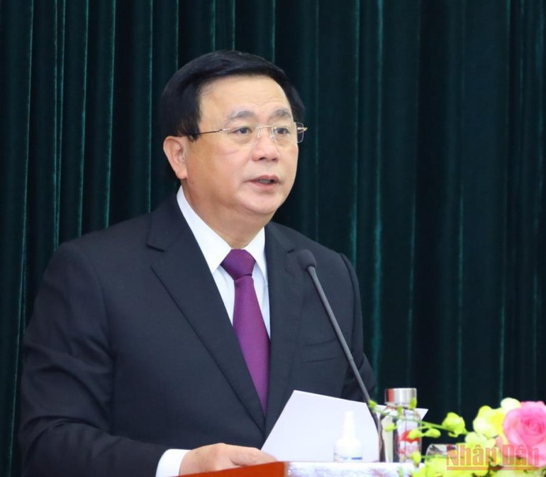 Đồng chí Nguyễn Xuân Thắng phát biểu tại Hội thảo. Đồng chí Tô Hiệu với cách mạng Việt Nam và quê hương Hưng Yên -0