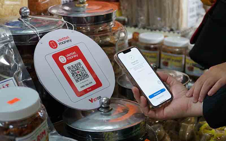 Việc thanh toán được tiện lợi hơn giữa người bán và người mua. Đà Nẵng ra mắt mô hình Chợ 4.0 -0