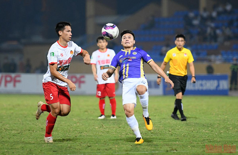 CLB Hà Nội giành chiến thắng đậm trong ngày chia tay Quang Hải -0