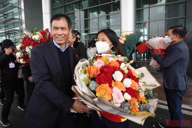 Tuyển nữ Việt Nam về nước, khép lại hành trình giành vé dự World Cup -0