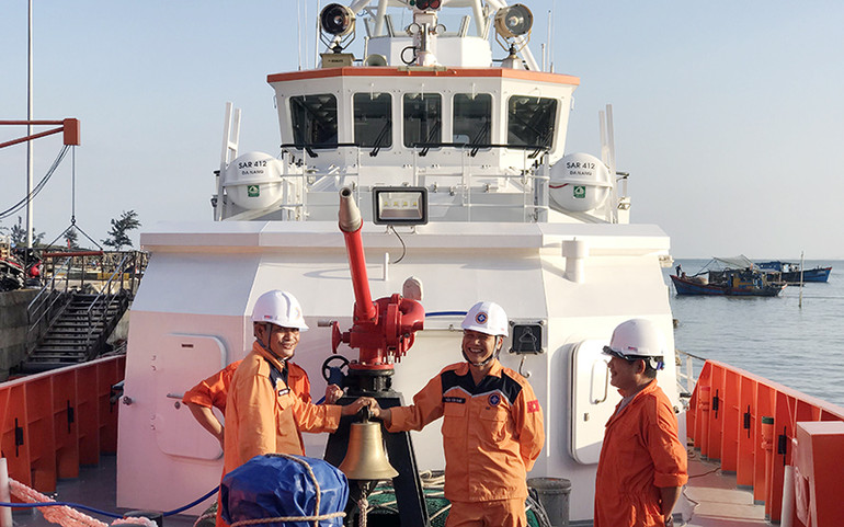 Hiệp sĩ giữa biển khơi -0