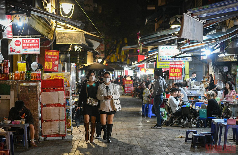 Hà Nội chính thức bỏ quy định quán ăn được mở cửa đến 21 giờ -0