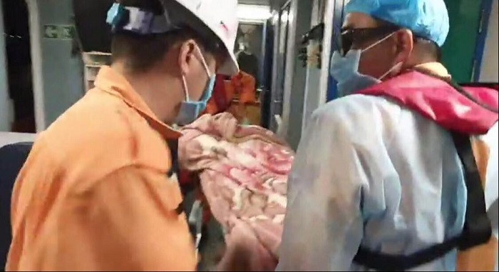 Cứu nạn khẩn cấp bệnh nhân nguy kịch trên đảo Cù Lao Chàm -0