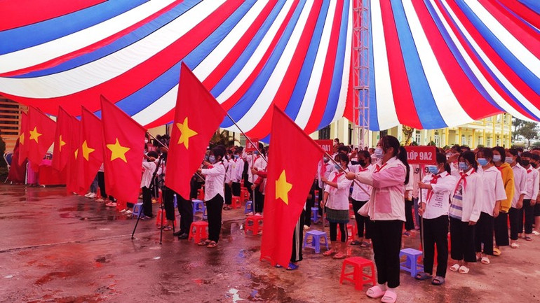 Độc đáo lễ khai giảng khó quên của học sinh cả nước trong giãn cách -0