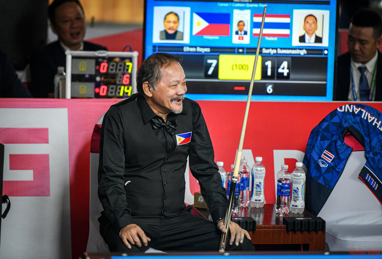 Nụ cười quen thuộc của huyền thoại bi-a Efren Reyes. Vào ngày mai, 17/5, ông sẽ có trận đấu thứ hai đối đầu với đại diện Việt Nam Trần Quyết Chiến ở nội dung carom 3 băng môn billiards tại SEA Games 31.