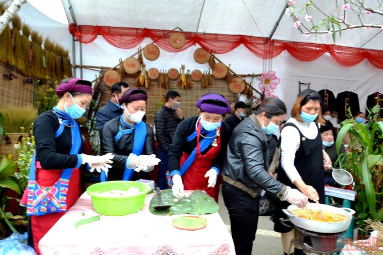 Khai hội “Vũ điệu cao nguyên trắng Bắc Hà” -0