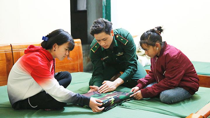 Hướng dẫn tận tình từng kỹ năng trong cuộc sống. Con nuôi đồn biên phòng -0