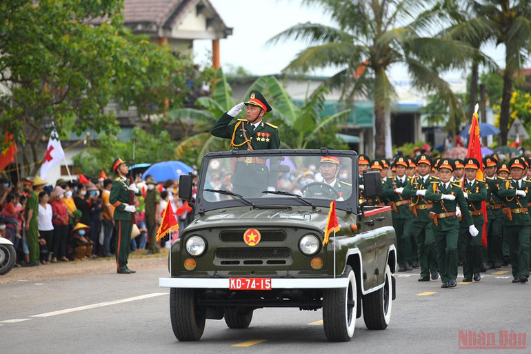 Chủ tịch nước Nguyễn Xuân Phúc dự Lễ thượng cờ thống nhất non sông -0
