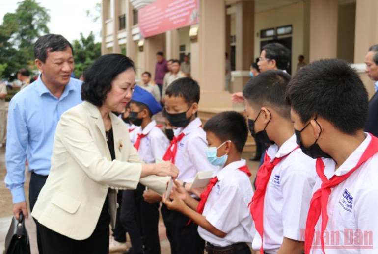 Thúc đẩy hợp tác toàn diện giữa Việt Nam và Lào -0