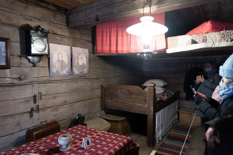 Người Nga tưng bừng tiễn mùa đông -0