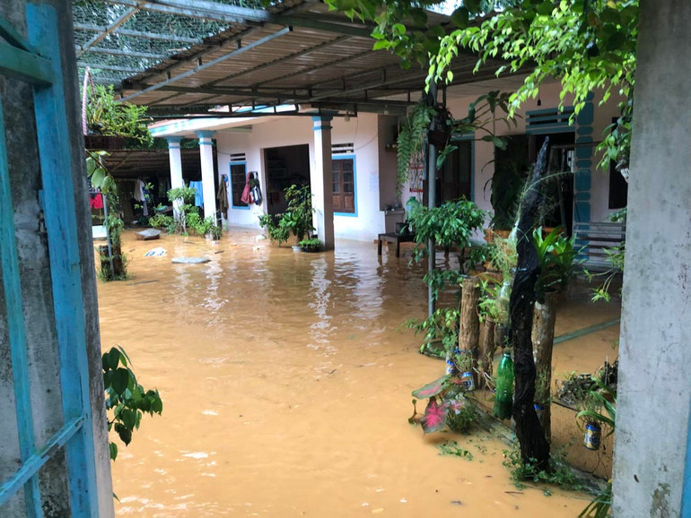 Đã có một người chết,&nbsp;hàng chục người bị thương do bão số 5 -0