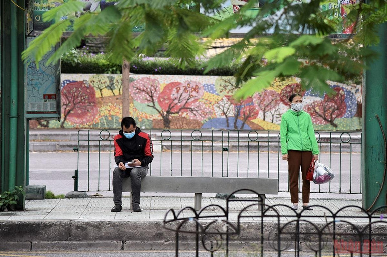 Xe buýt Hà Nội ngày đầu hoạt động trở lại -0