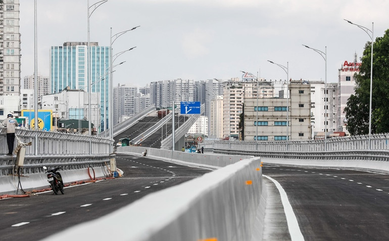 Toàn cảnh đường vành đai 2 “giải cứu điểm đen giao thông” của Hà Nội -1