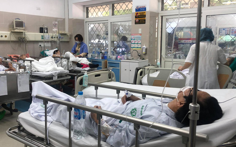 Thói quen tự mua kháng sinh sử dụng đang làm giảm cơ hội điều trị cho chính bệnh nhân khi gặp phải tình trạng kháng kháng sinh. Kháng kháng sinh gia tăng ở nhiều tuyến cơ sở y tế -0