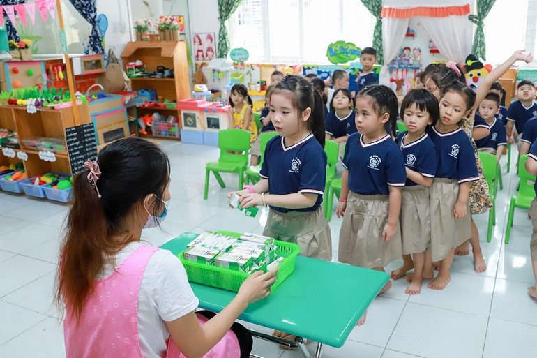 Sữa học đường đến trường cùng trẻ trong năm học mới ảnh 3 Sữa học đường đến trường cùng trẻ trong năm học mới -0