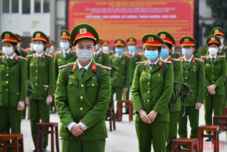 Những chuyến xe yêu thương hỗ trợ sinh viên về quê ăn Tết -0