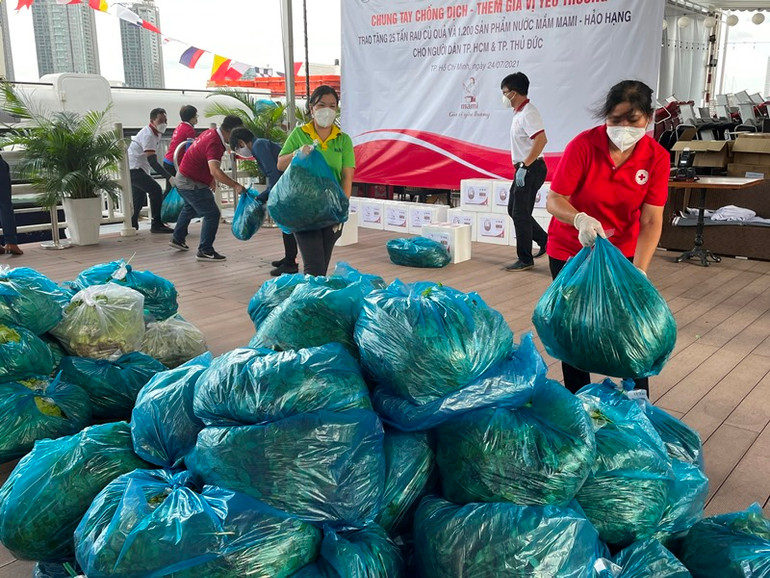 Nặng ân tình những chuyến hàng hỗ trợ TP Hồ Chí Minh -0