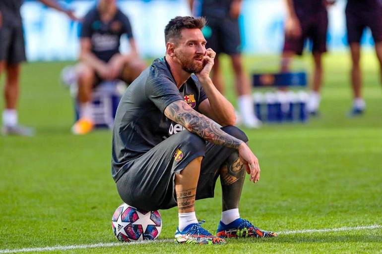 Barca 2020: Chạm đáy khủng hoảng, Messi “lung lay” -0