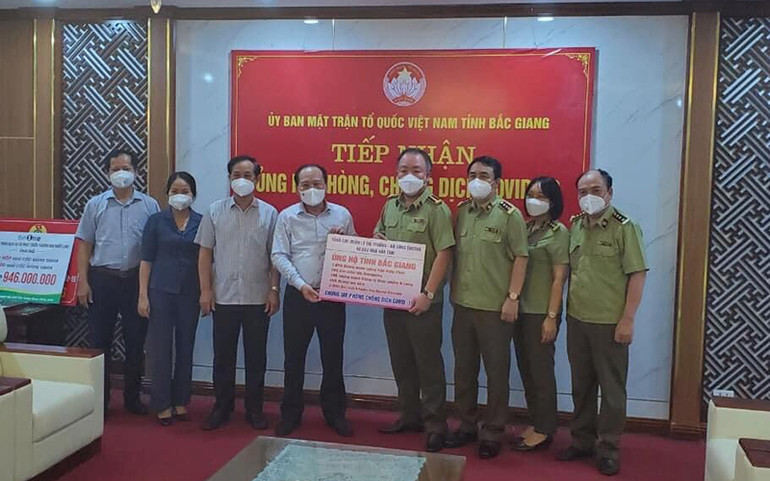 Lực lượng Quản lý thị trường triển khai chương trình tiêu thụ 3.000 tấn vải thiều Bắc Giang -0