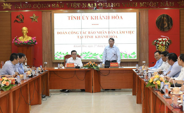 Đoàn công tác của Báo Nhân Dân làm việc với Tỉnh ủy Khánh Hòa -0