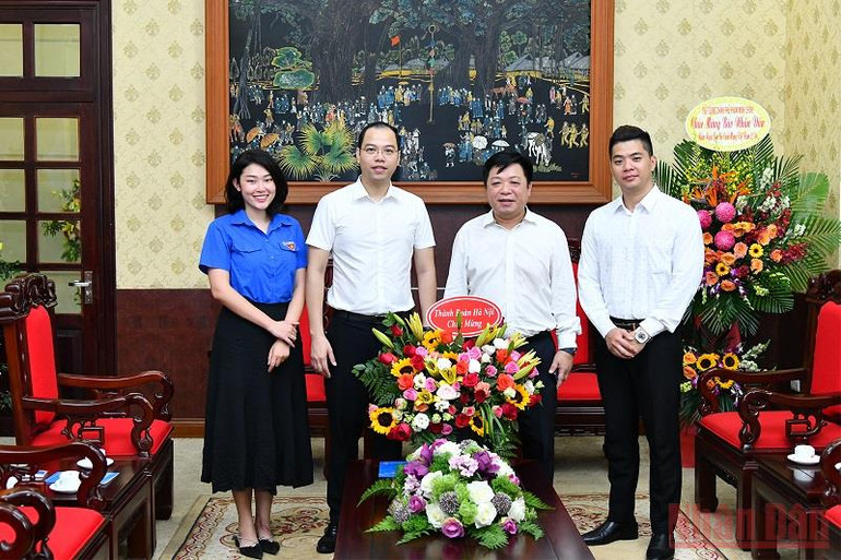 Các đơn vị thăm, chúc mừng Báo Nhân Dân nhân Ngày Báo chí cách mạng Việt Nam -0