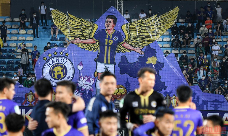 CLB Hà Nội giành chiến thắng đậm trong ngày chia tay Quang Hải -0
