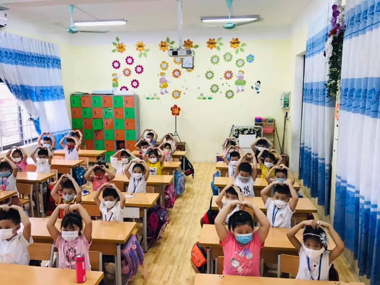 Buổi học đầu tiên của Trường tiểu học Kim Ngọc. Giáo dục Vĩnh Phúc chuyển động cùng thời cuộc -0