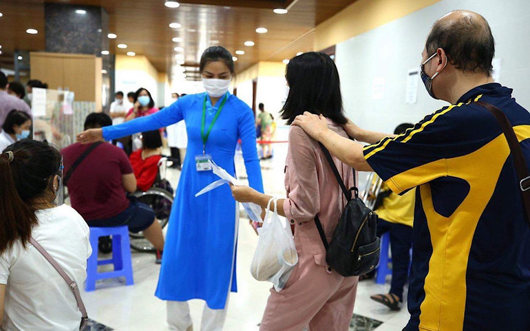 Tiêm vaccine cho người khuyết tật và yếu thế -4