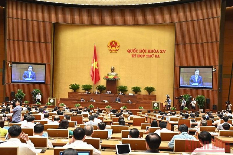 Quang cảnh phiên chất vấn và trả lời chất vấn chiều 7/6. (Ảnh: KHOA NGUYÊN) Vẫn còn tình trạng lạm dụng phân bón, thuốc bảo vệ thực vật hóa học -0