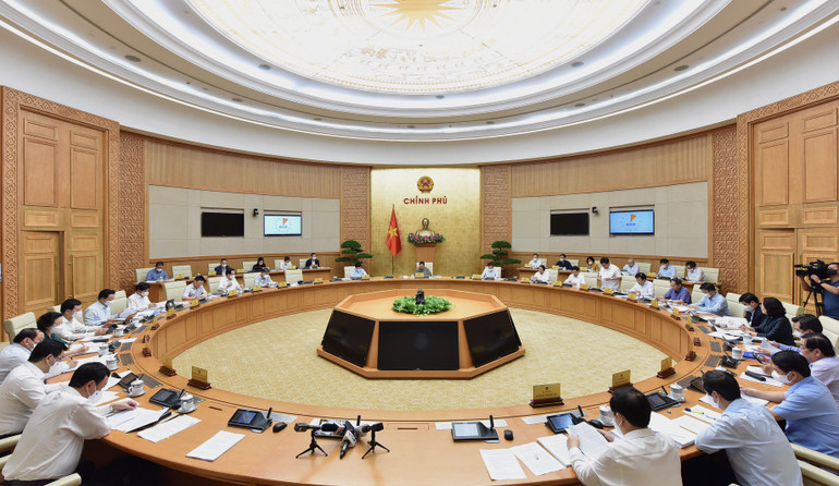 Chính phủ họp phiên thường kỳ tháng 10 -0