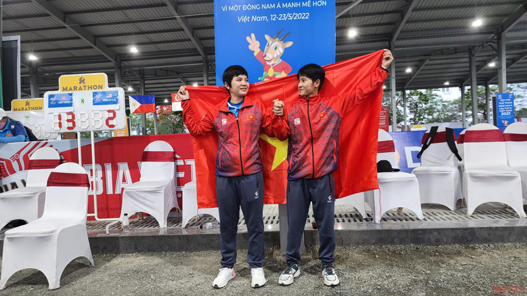 Với Thoa, chiến thắng tại SEA Games 31 là thành tích lớn lao nhất chứng minh con đường cô đi là đúng đắn... Huy chương Vàng Bi sắt nữ: Từng bỏ thi đấu đi làm công nhân -0