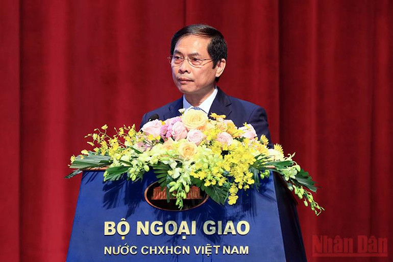 Bộ trưởng Ngoại giao Bùi Thanh Sơn phát biểu tại hội nghị. (Ảnh: Duy Linh) Nâng cao hiệu quả công tác đối ngoại và hội nhập quốc tế của các địa phương -0