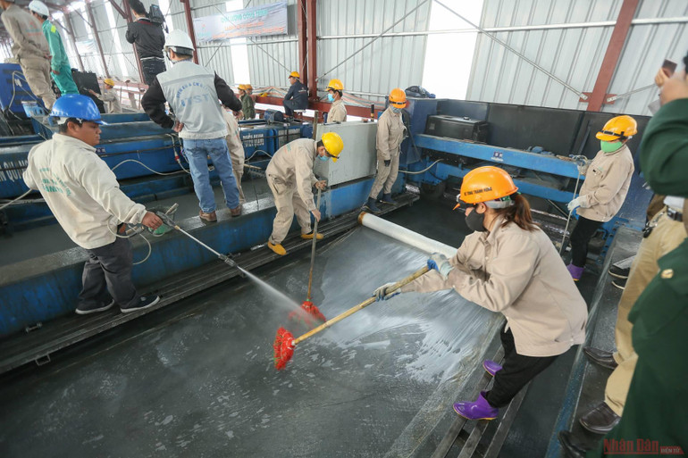 Dự kiến hoàn thành sửa cầu Thăng Long vào 31-12 -0