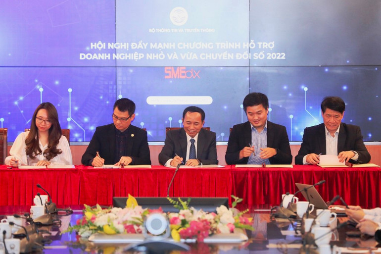 Ký kết hợp tác MOU giữa Bộ Thông tin và Truyền thông và các doanh nghiệp. Bộ Thông tin và Truyền thông hỗ trợ doanh nghiệp nhỏ và vừa chuyển đổi số -0