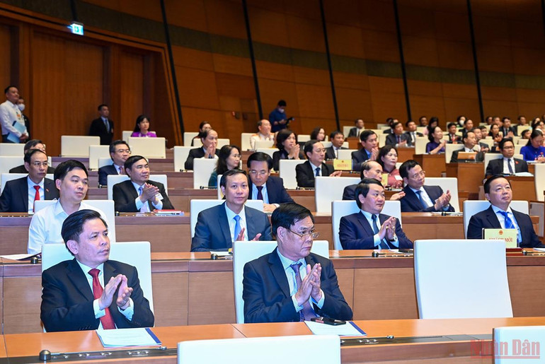Các vị khách mời, đại diện các Bộ, ban, ngành của Chính phủ tại phiên khai mạc. Lễ khai mạc Kỳ họp thứ 3 Quốc hội khoá XV -1