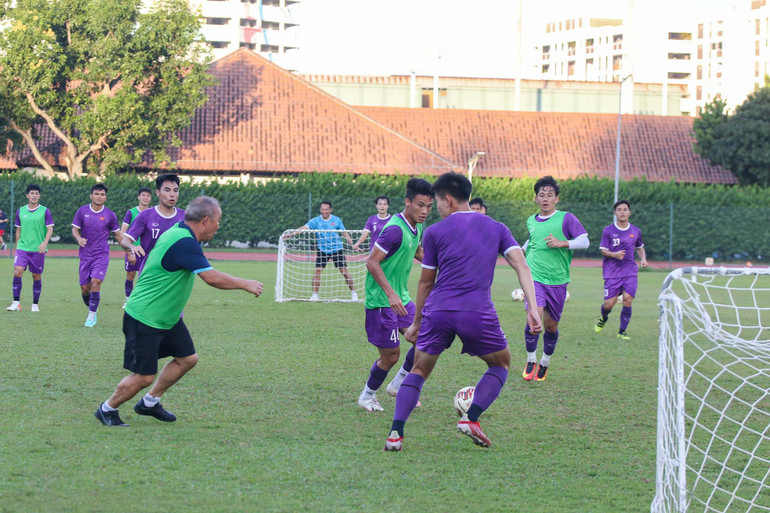 Tuyển Việt Nam tái tạo năng lượng cho lượt trận cuối vòng bảng AFF Suzuki Cup 2020 -0