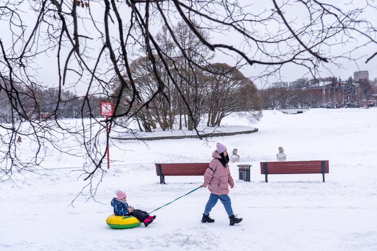 Tuyết phủ trắng Moscow -1